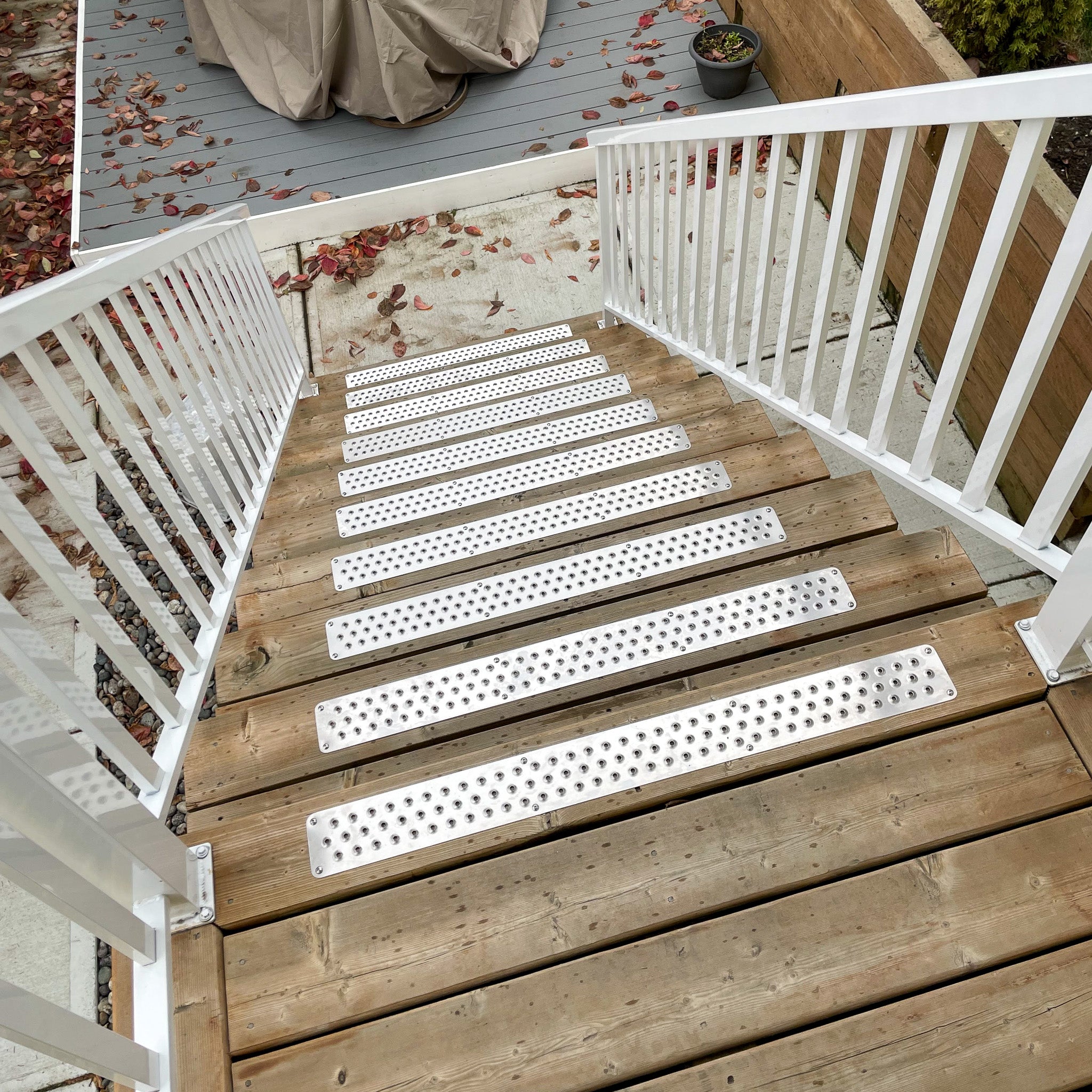 STEADY-STEP Anti-Slip Stair Strip for Outdoor Stairs - Durable Aluminum